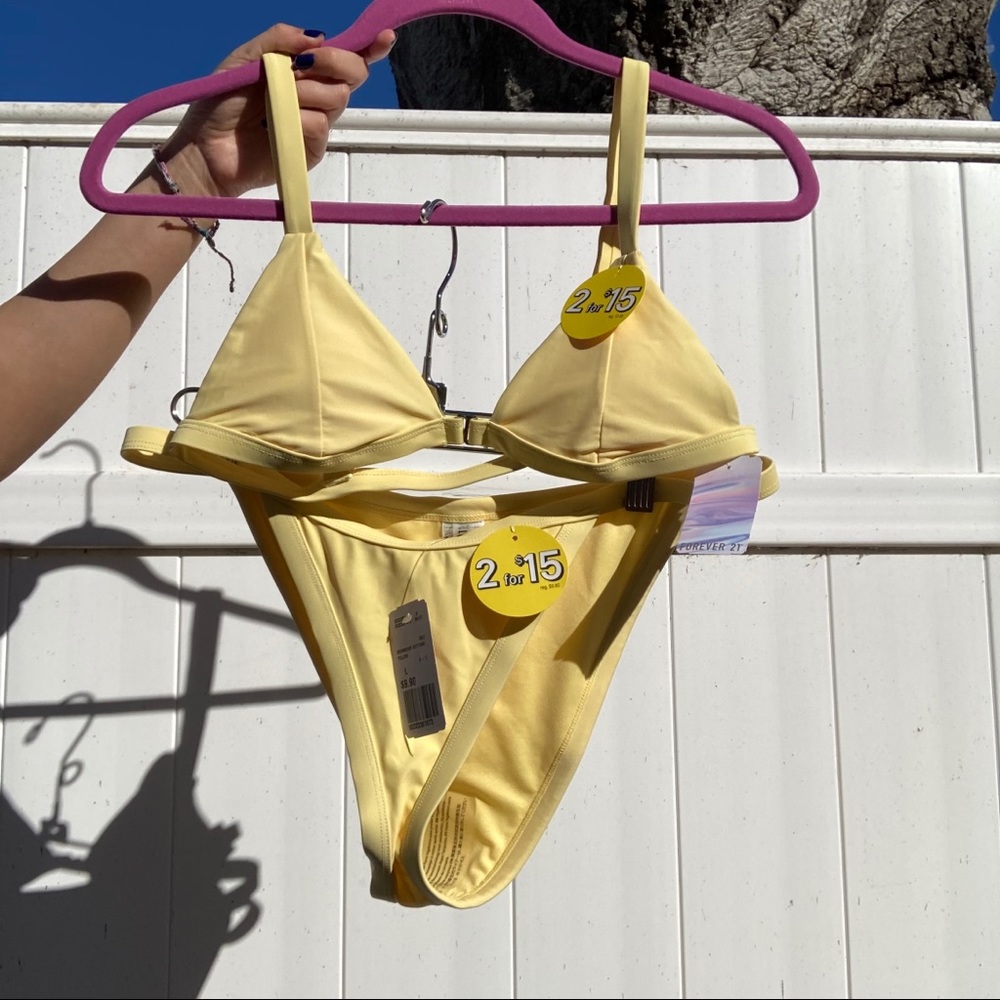 *Closet clear out LAST CHANCE* F21 Triangle Yellow Bikini High Waisted Set